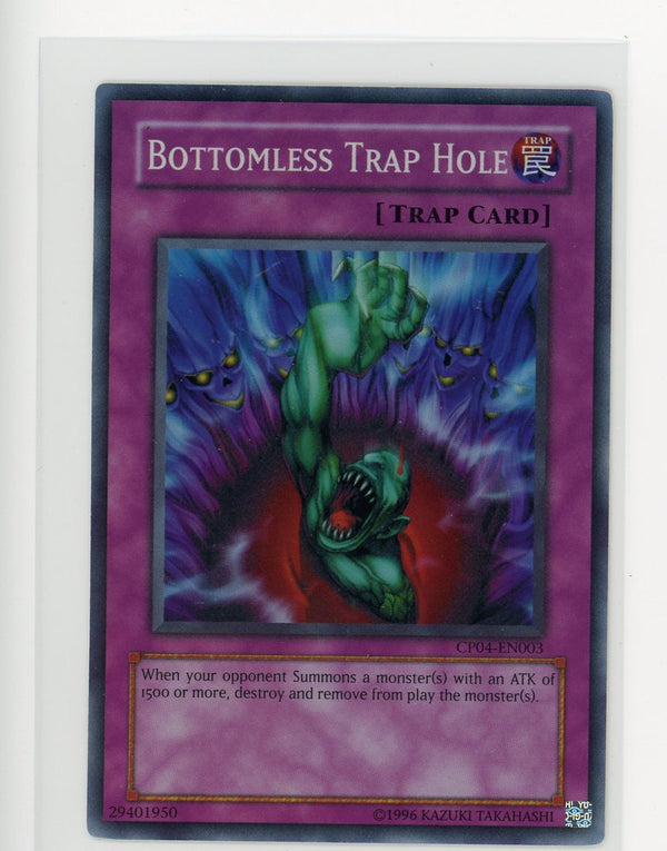 CP04-EN003 - Bottomless Trap Hole - Super Rare - Trap Card - Champion Pack 4 FULL FOIL MISPRINT MP